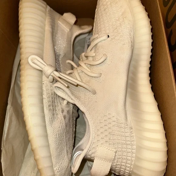 Adidas Yeezy Boost 350 V2 BONE / White BRAND NEW - Picture 5 of 6